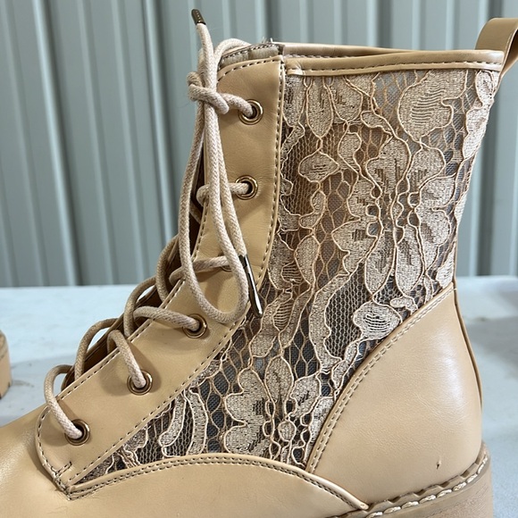 Just fab, size 8, beige - Picture 2 of 4